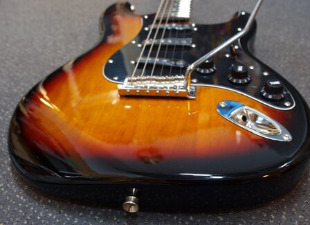 London City Spitfire MKII, Tobacco Sunburst met zwarte slagplaat 