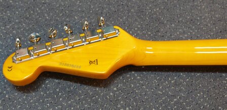 London City Spitfire MKII, Tobacco Sunburst met zwarte slagplaat 