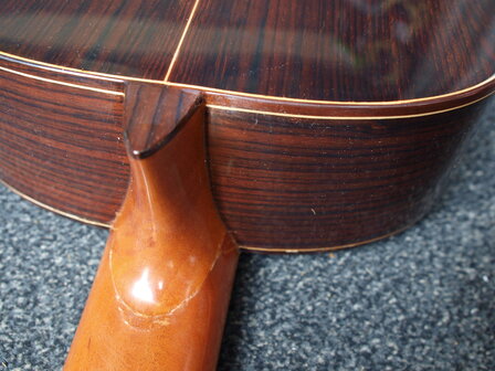 Alhambra 5P Zudra (linkshandig), cedar, rosewood, nu met koffer