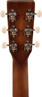 Sigma DM-15E-AGED electro-akoestische dreadnought, aged old whiskey barrel