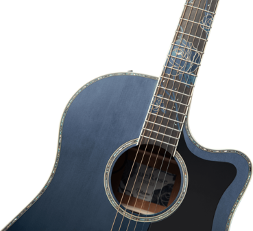 Takamine LTD-2021 Bluerose limited edition met koffer, laatste exemplaar en is op voorraad