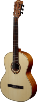 L&acirc;g Occitania OC88 klassieke nylonsnarige gitaar, 4/4