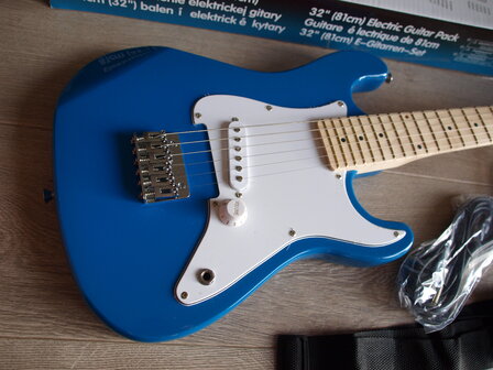 Sky stratocaster-model, Junior, blauw gitaarpakket