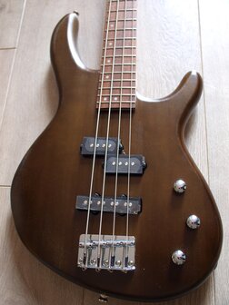 CORT Basgitaar, Action Junior, Open Pore, Walnut