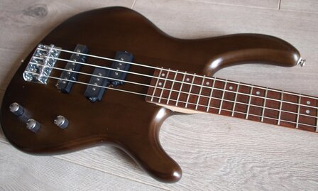 CORT Basgitaar, Action Junior, Open Pore, Walnut