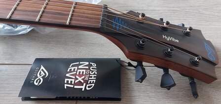 L&acirc;g Tramontane Hyvibe 10 Satin, Smart Guitar 