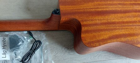 L&acirc;g Tramontane Hyvibe 10 Satin, Smart Guitar 