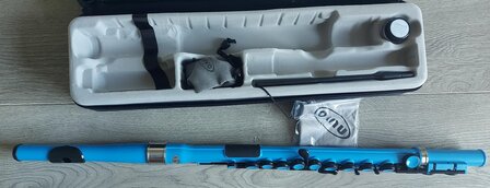 Nuvo Student Flute, Electric Blue