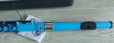 Nuvo Student Flute, Electric Blue