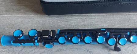 Nuvo Student Flute, Electric Blue