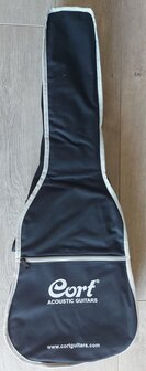 Cort Folkgitaar, Earth Mini Traveller, Open Pore met gigbag, kleiner model (3/4)