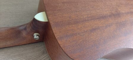 Cort Folkgitaar, Earth Mini Traveller, Open Pore met gigbag, kleiner model (3/4)