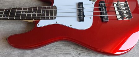 SX elektrisch basgitaarpakket, met versterker, tas, riem, tuner en kabel, candy apple red