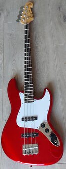 SX elektrisch basgitaarpakket, met versterker, tas, riem, tuner en kabel, candy apple red