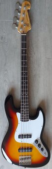 SX elektrisch basgitaarpakket, met versterker, tas, riem, tuner en kabel, 3 tone sunburst