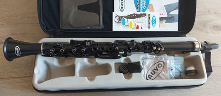 Nuvo Clarineo, zwart zilver