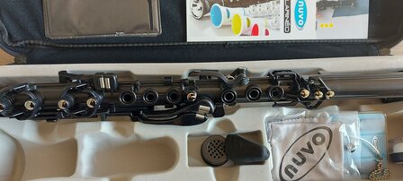 Nuvo Clarineo, zwart zilver