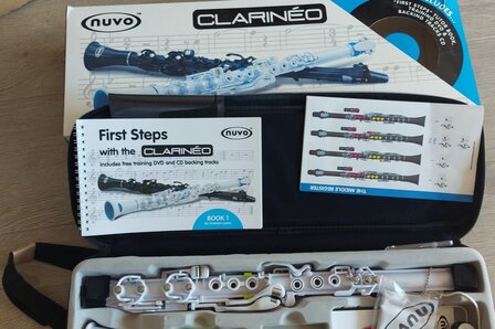 Nuvo Clarineo, wit-groen