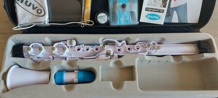 Nuvo Clarineo, wit-blauw