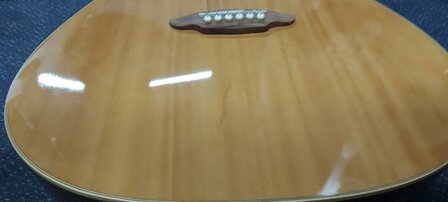 Luna Oracle Series Eclipse electro-akoestische gitaar