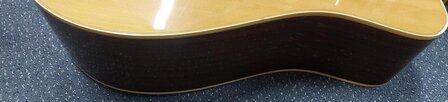 Luna Oracle Series Eclipse electro-akoestische gitaar