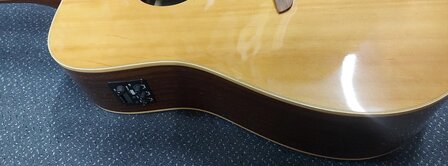 Luna Oracle Series Eclipse electro-akoestische gitaar