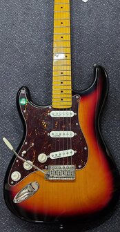 Vintage V6 lefthanded ReIssued Electric Guitar, Vintage Sunburst