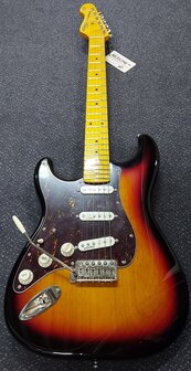 Vintage V6 lefthanded ReIssued Electric Guitar, Vintage Sunburst