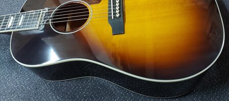 Sigma JM-SG160E+ Dreadnought Slope Shoulder Electro met koffer