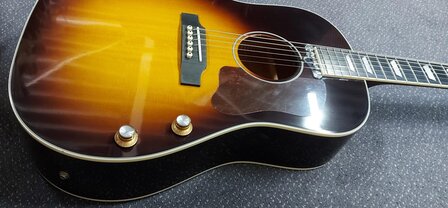 Sigma JM-SG160E+ Dreadnought Slope Shoulder Electro met koffer