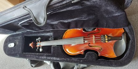 Viool 1/4 compleet met koffer, strijkstok en hars