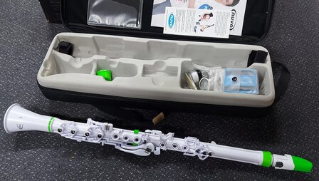 Nuvo Clarineo, wit-groen