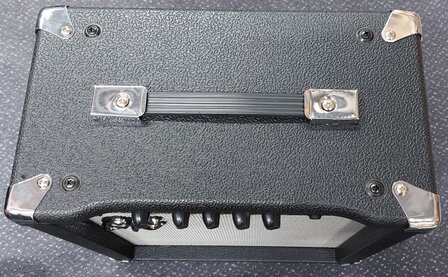 SX BA1565 elektrische basgitaarversteker