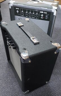 SX BA1565 elektrische basgitaarversteker