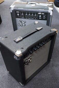 SX BA1565 elektrische basgitaarversteker