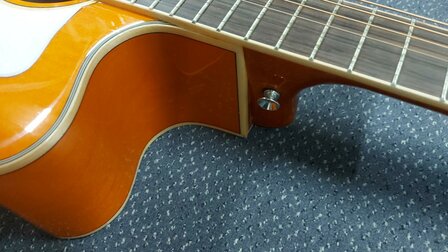 Tanglewood Super Jumbo Evolution Exotic Viscount Trans Orange nu met koffer