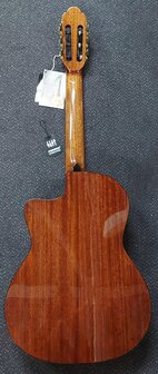 Salvador Student Series Nova CCE classic guitar cedar + sapele