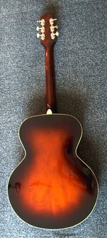 The Loar Archtop Acoustic Guitar VS LH-600-VS met element