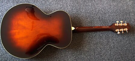 The Loar Archtop Acoustic Guitar VS LH-600-VS met element