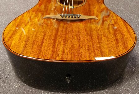 L&acirc;g T98 dreadnought Black Back