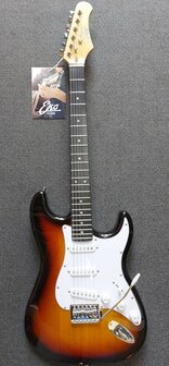 Eko Stratmodel S300 Sunburst, e-gitaarpakket
