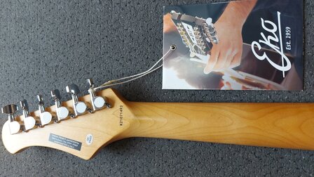Eko Stratmodel S300 Sunburst, e-gitaarpakket