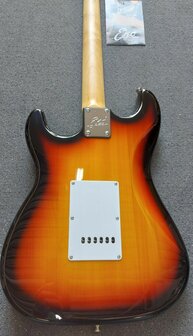 Eko Stratmodel S300 Sunburst, e-gitaarpakket
