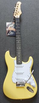 Eko S300CRM Strat, Cream e-gitaarpakket