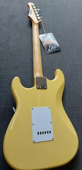 Eko S300CRM Strat, Cream e-gitaarpakket