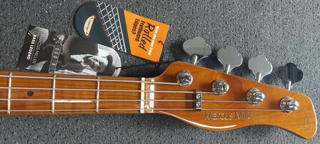 Sire Basses D5+ Series Marcus Miller basgitaar, Butterscotch Blonde