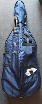 Blauwe gevoerde hoes met diverse vakken voor 3/4 cello
