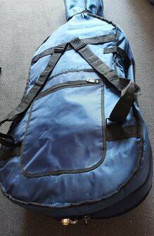 Blauwe gevoerde hoes met diverse vakken voor 3/4 cello