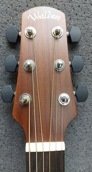 WALDEN Folkgitaar G800CE, Grand Auditorium Cut, massief, gesatineerd, EQ, electro-akoestisch met gigbag