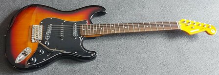 London City Spitfire MKII, Tobacco Sunburst met zwarte slagplaat 